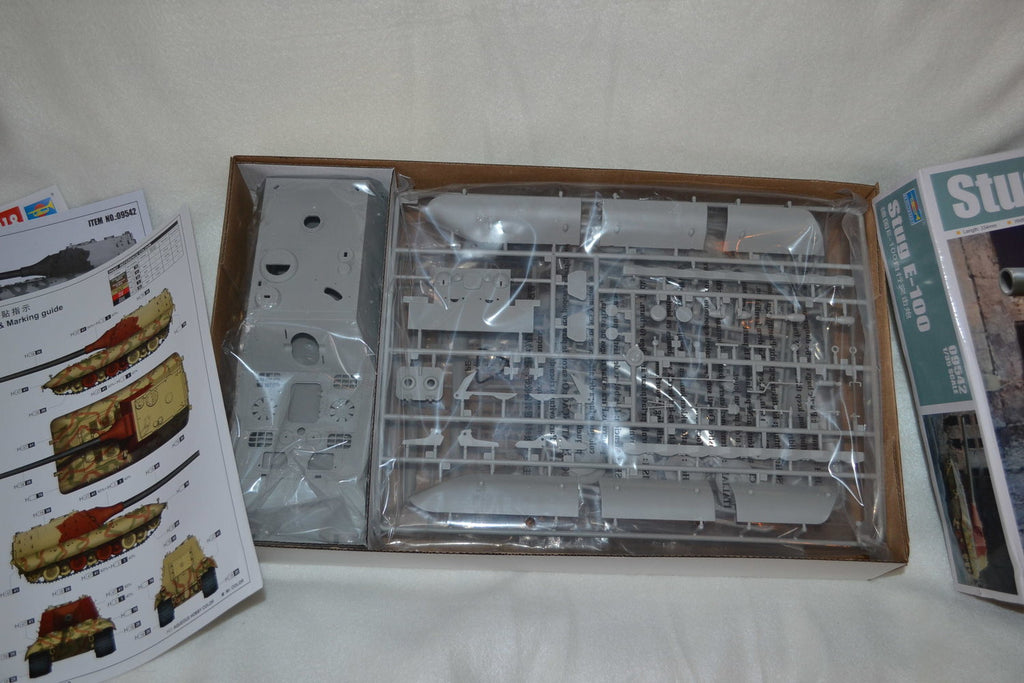 Stug E-100 1:35 Trumpeter (Tyskland WW2 Pansarvagn) Ny