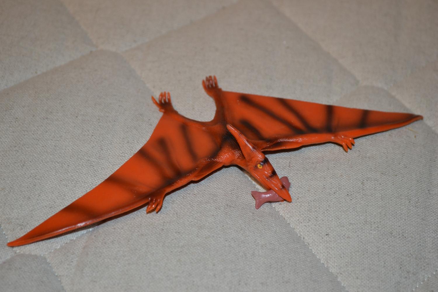 Pterandon m. Fisk Flygande Dinosaurie 23cm Ny