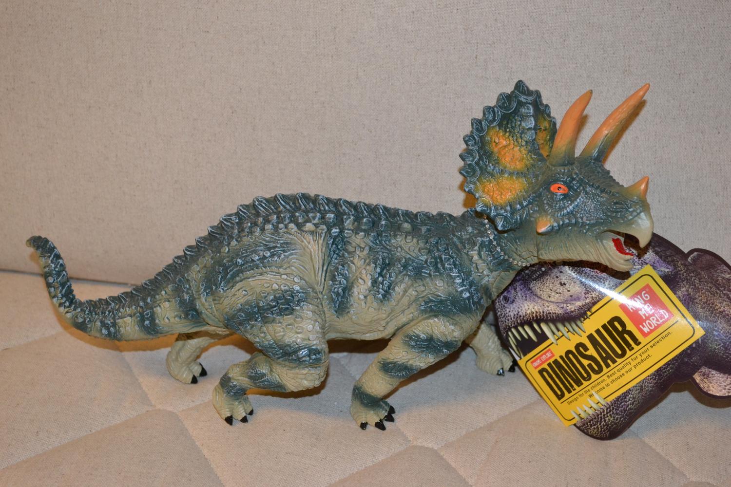 Triceratops Stor Dinosaurie Mjuk/Lätt Klämbar 40cm Ny