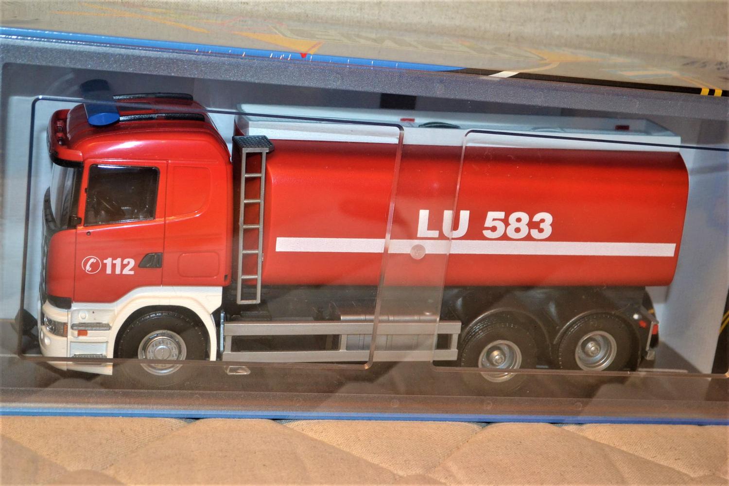 Scania Brandbil Röd 112 1:25 Emek 33cm Ny