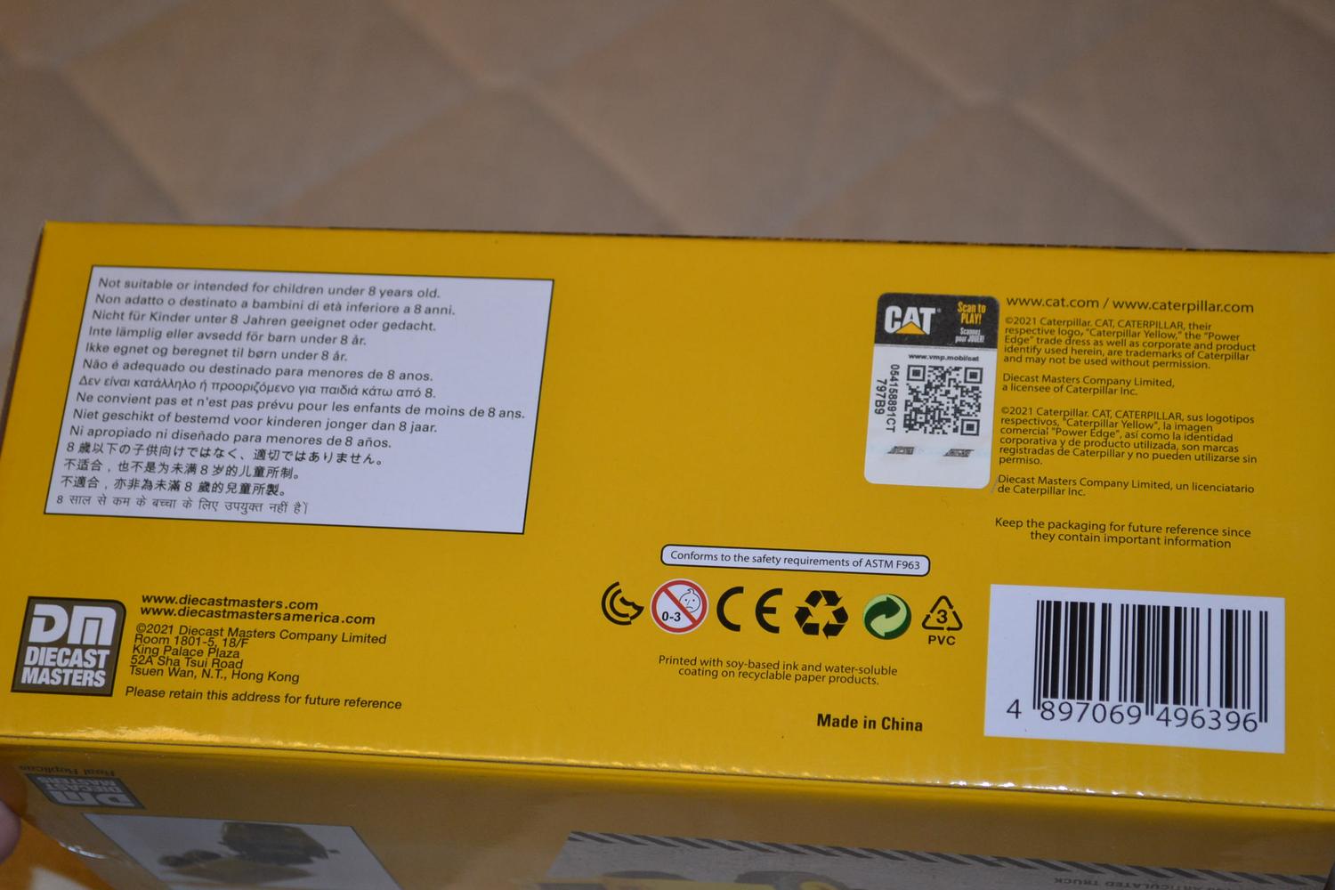 Dumptruck Caterpillar CAT745 1:64 DM-Models 17cm (Metall hög kvalitet) Ny