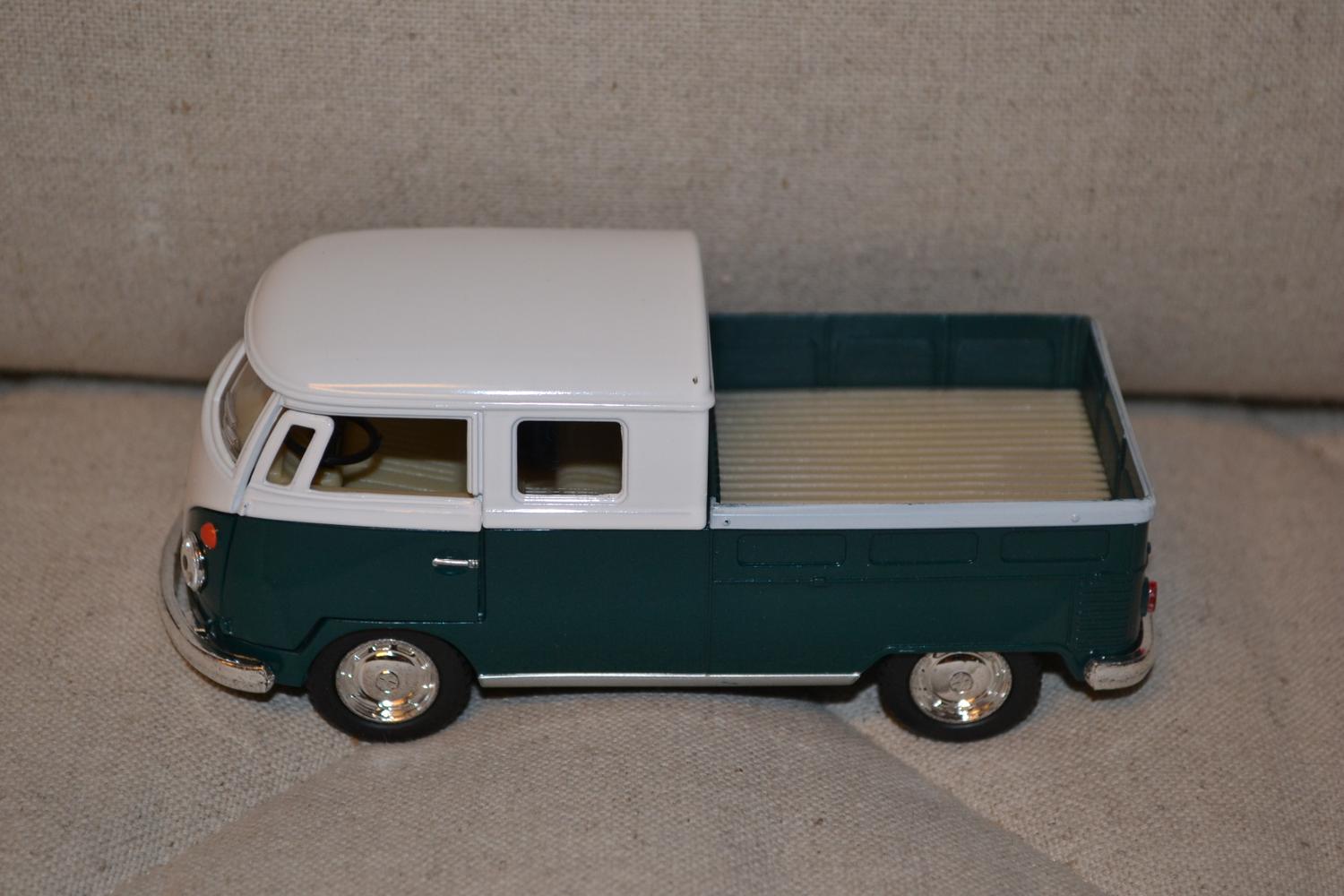 Grön Volkswagen Folkbuss Double Cab 1963 1:34 Kinsmart 13cm Ny