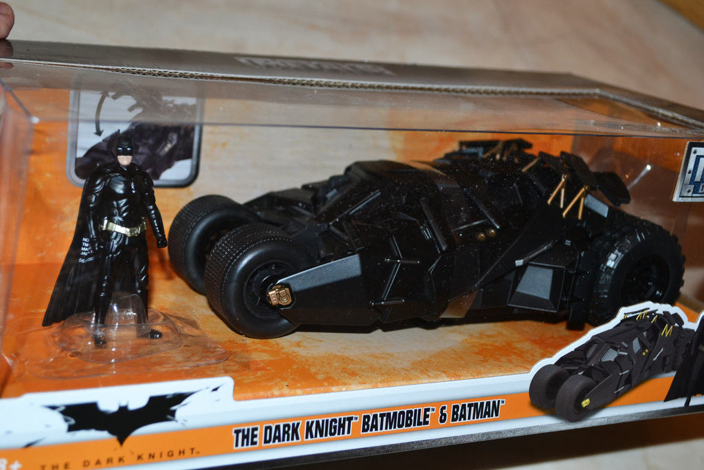 Batmobile The Dark Knight fr. 2008 m. Figur 1:24 Jada Ny