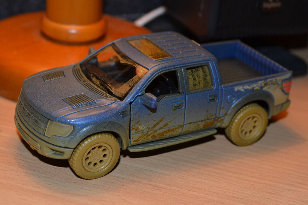 Ford F-150 SVT Raptor SuperCrew Blå 1:46 Kinsmart (Smutsig, lera) 13cm Ny