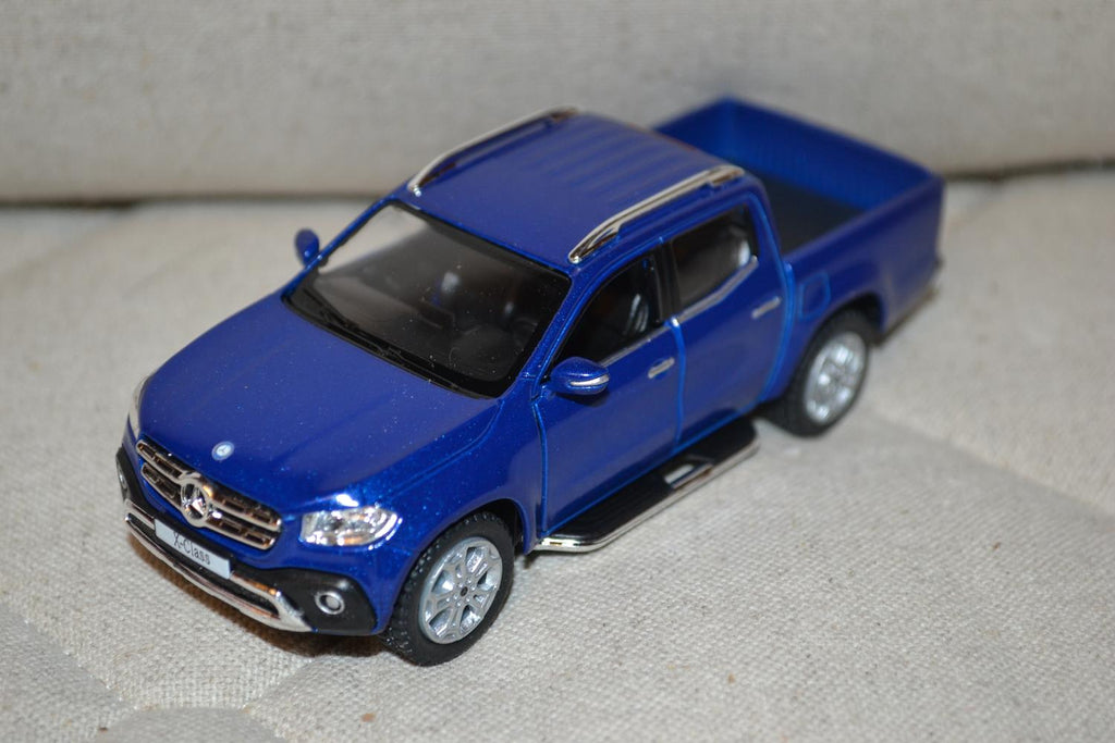 Blå Mercedes Benz X-Class Pickup 1:42 Kinsmart 12cm Ny