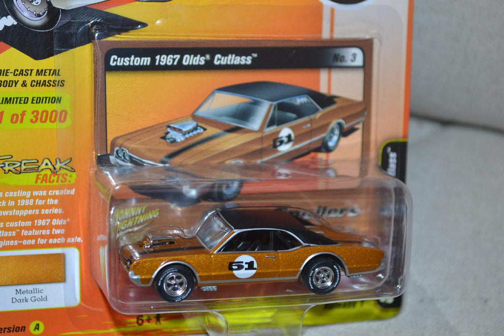 Custom 1967 Olds Cutlass 1:64 Johnny Lightning (Street Freaks 13A) 7cm Ny