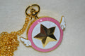 Cardcaptor Sakura Stjärna m. Vingar Rosa Ifylld Färg Fickur (Quartz) Halsband Ny