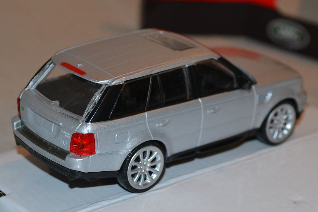 Range Rover Sport Silver 1:43 (Rastar) Ny