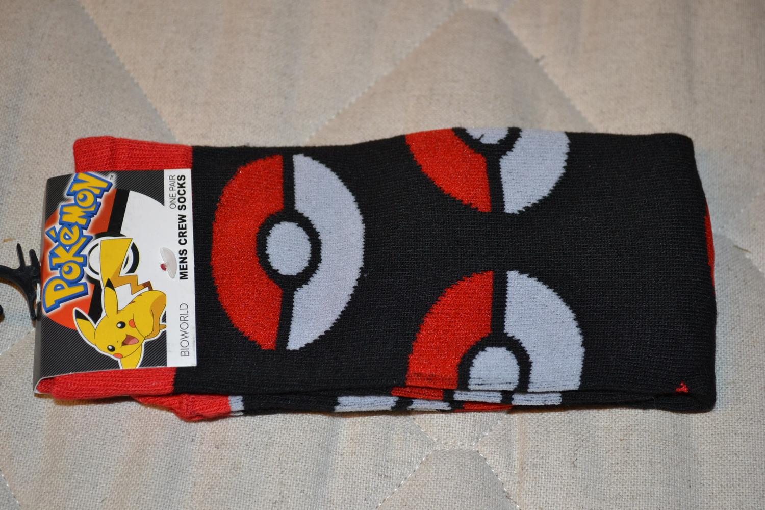 Pokémon Pokeboll Svart/Röd Strl 38-45 Par Herr Crew Socks Strumpor Bioworld Ny