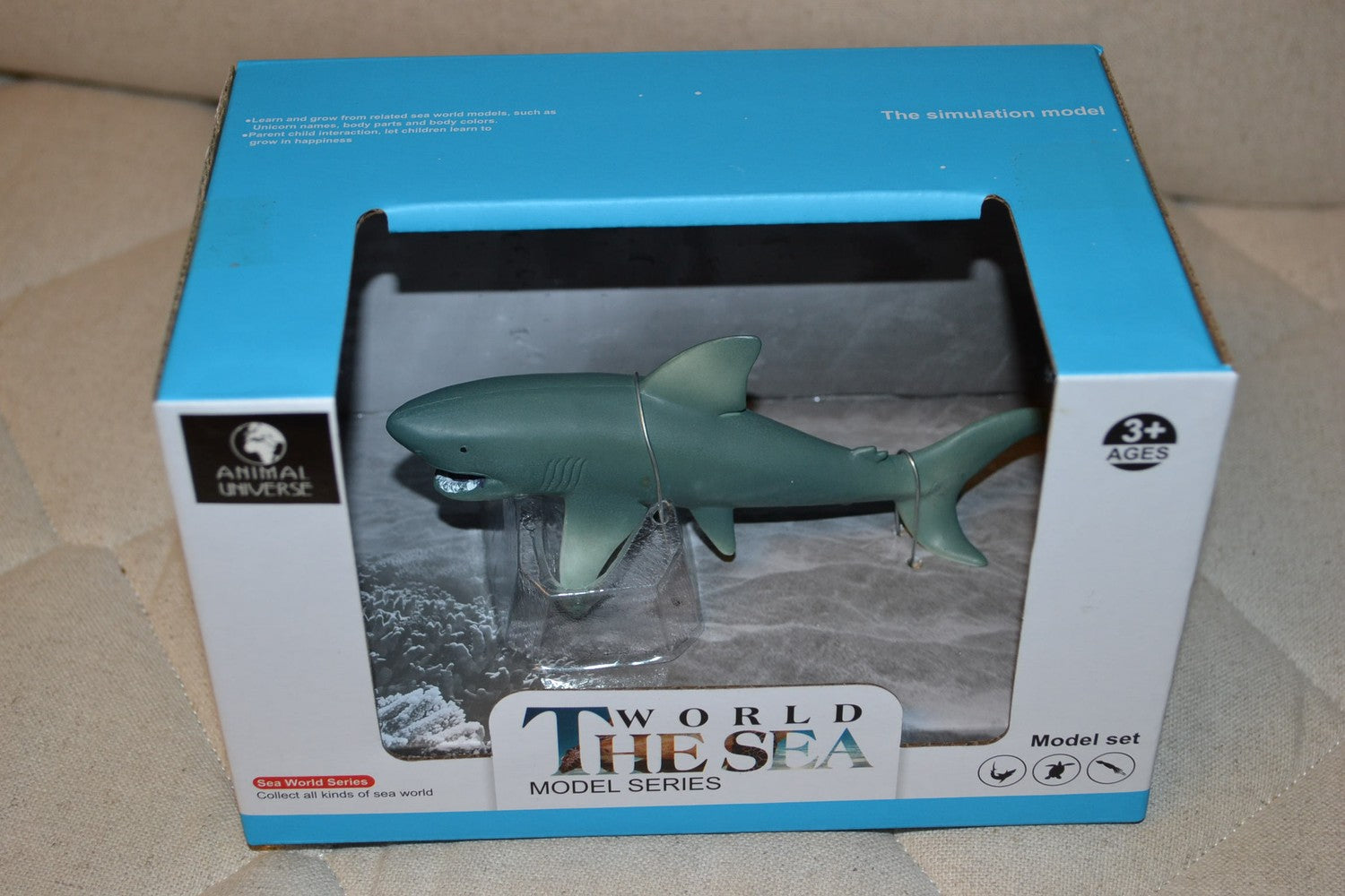 Haj Animal Universe 18cm Ny