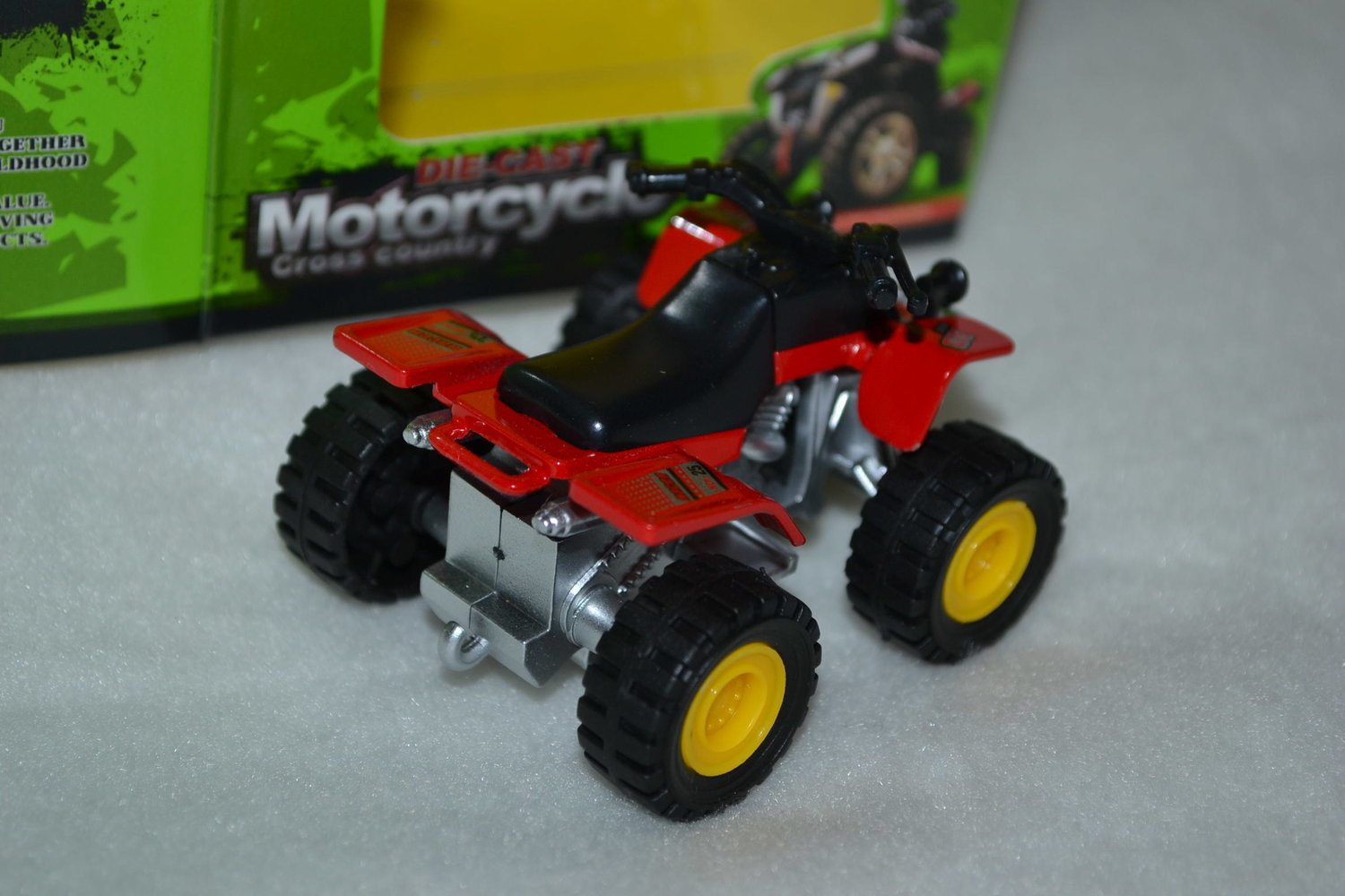 Röd Fyrhjuling ATV 6cm Ca 1:32 (Pullback) Ny