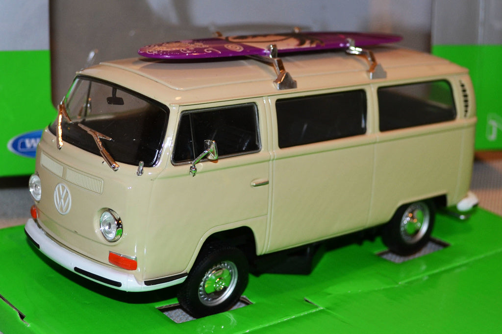 1972 Volkswagen Buss T2 m. Surfbräda 1:24 Welly Vit/Cream Ny