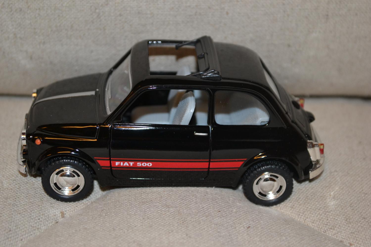 Svart Fiat 500 1960 1:24 Kinsmart 12cm Ny