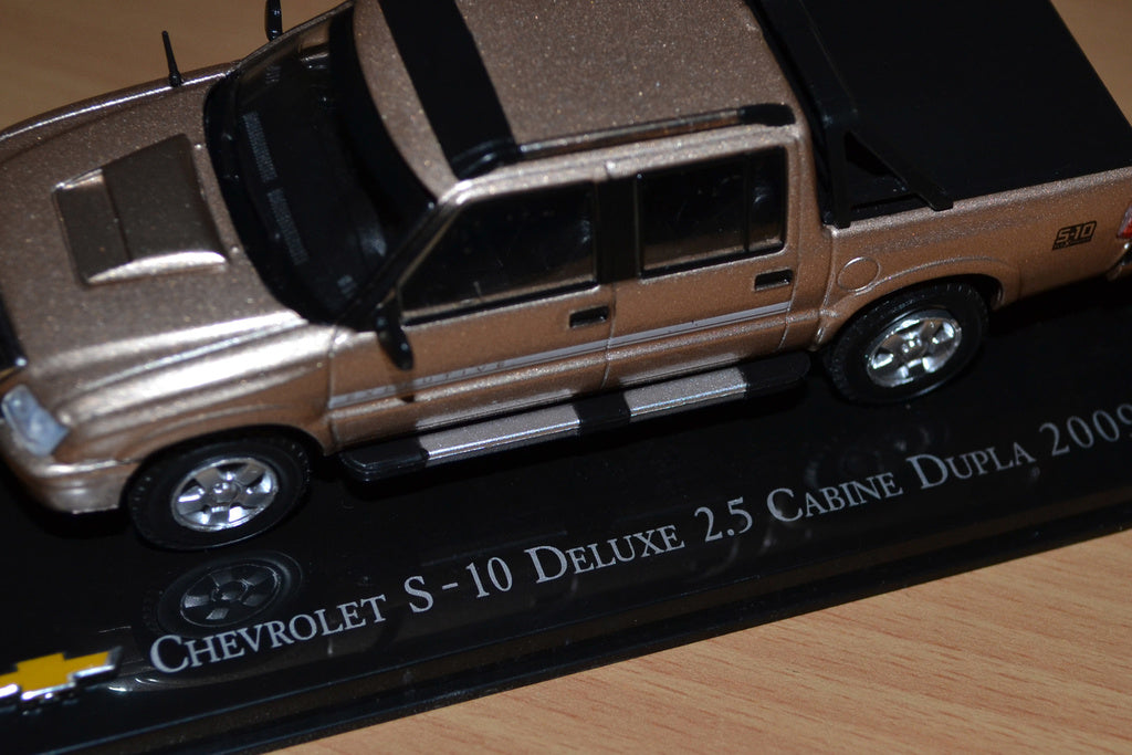 Chevrolet S-10 Deluxe 2.5 Pickup fr. 2009 Guld 1:43 DeAgosti