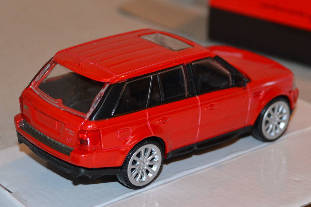 Range Rover Sport Röd 1:43 (Rastar) Ny