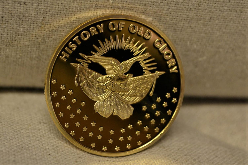 Betsy Ross Flag 1777 Mynt USA Guldplätering 4cm Ny