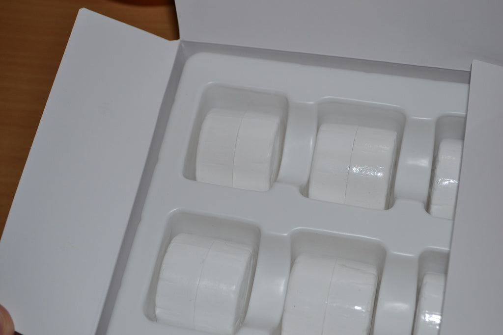 6st Höbalar i Silofolie Vit Runda 1:32 Wiking 7392 37mm Vit