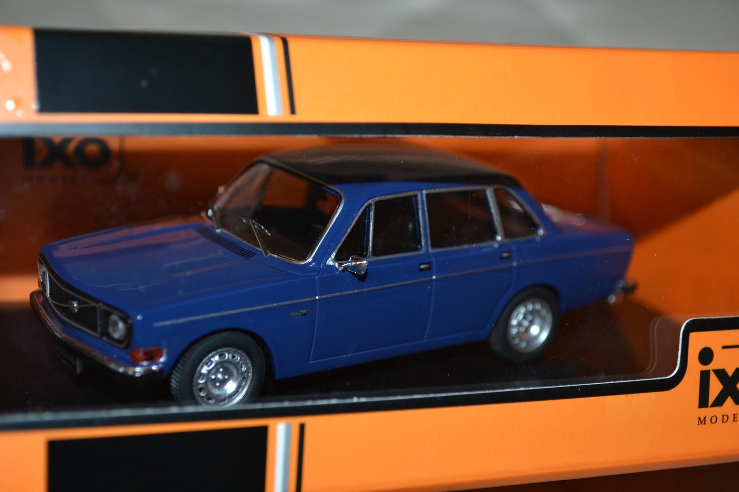 Volvo 144 1972 Blå 1:43 IXO Models 11cm Ny