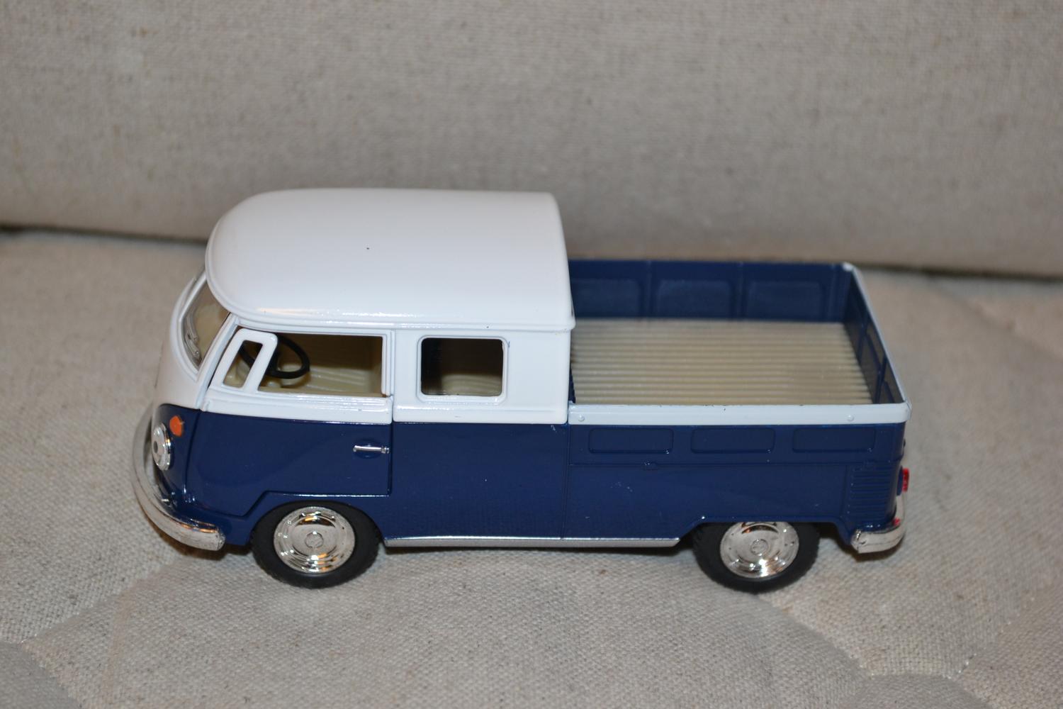 Blå Volkswagen Folkbuss Double Cab 1963 1:34 Kinsmart 13cm Ny