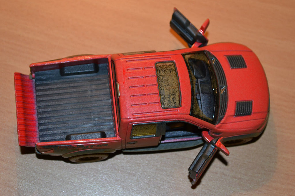 Ford F-150 SVT Raptor SuperCrew Röd 1:46 Kinsmart (Smutsig, lera) 13cm Ny