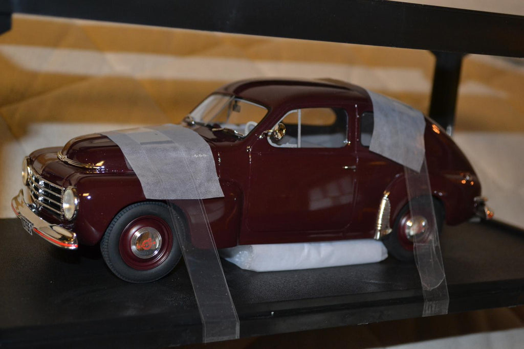 Volvo PV444 1947 Brun 1:18 Cult-Scale Models 24cm CULT Ny