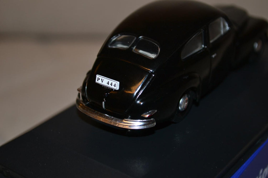 Volvo PV444 Svart 1947 1:43 Editions Atlas 10cm Ny