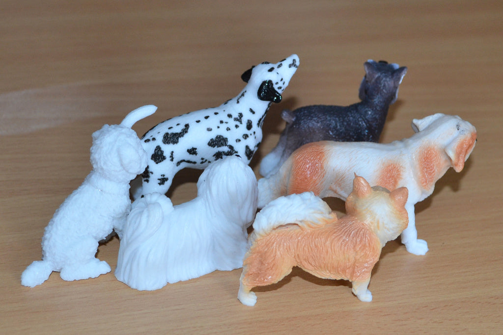 6st Hundar (Vita, Grå+Prickig) Hund 7cm Lek/Prydnad/Present