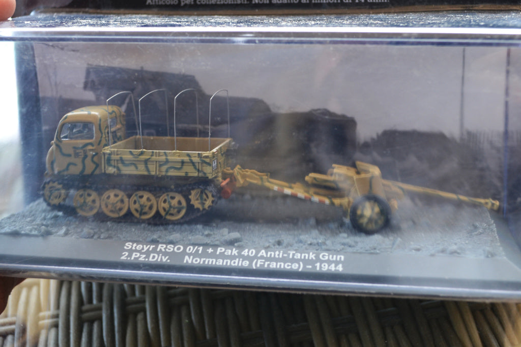 Steyr RSO 0/1 pak 40 tank gun france Tysk 1944, camouflage 1