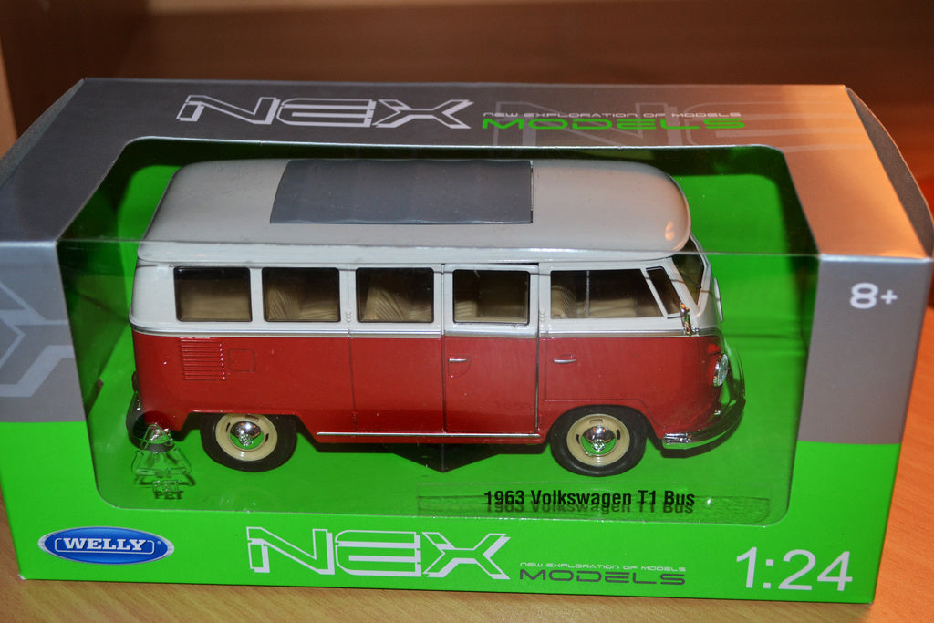 1962 Volkswagen Buss Klassisk 1:24 Welly Röd/Vit Nex 17cm Ny