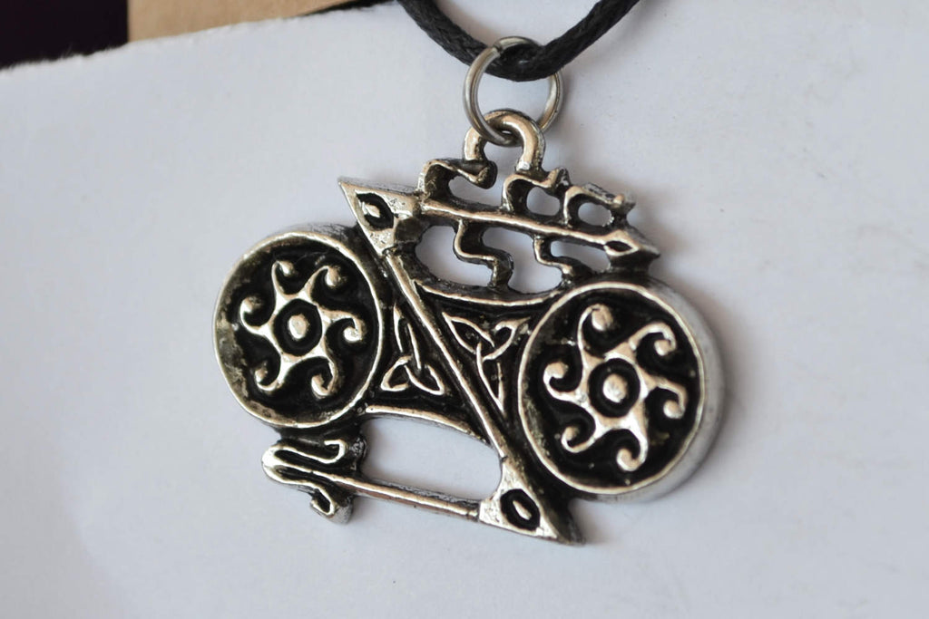 Dubbeldiskar & Z-Stång Ying Yang Halsband Viking (Tenn Handgjord) Smycke Ny