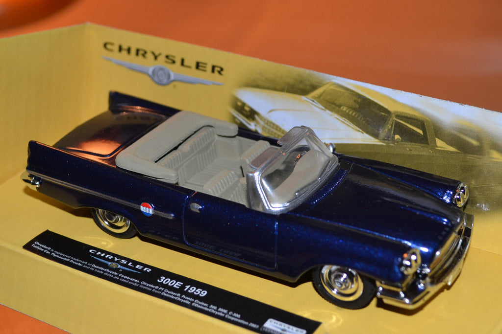 Chrysler 300E 1959 1:43 Mörkblå Blå Metallic 11cm Ny