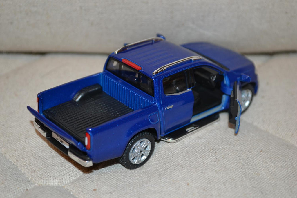 Blå Mercedes Benz X-Class Pickup 1:42 Kinsmart 12cm Ny