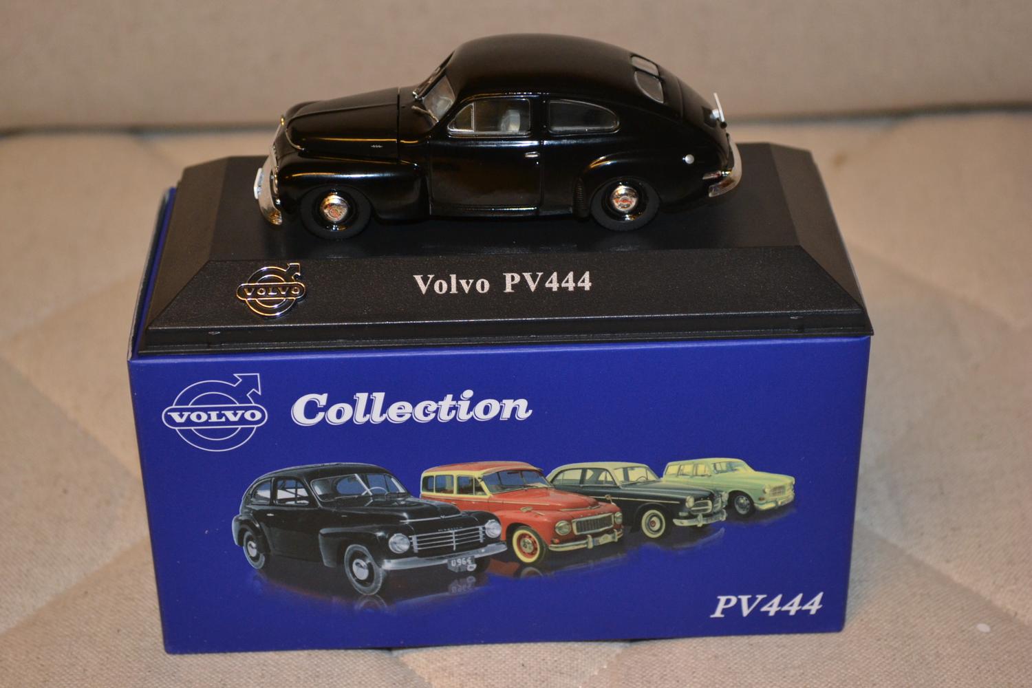 Volvo PV444 Svart 1947 1:43 Editions Atlas 10cm Ny