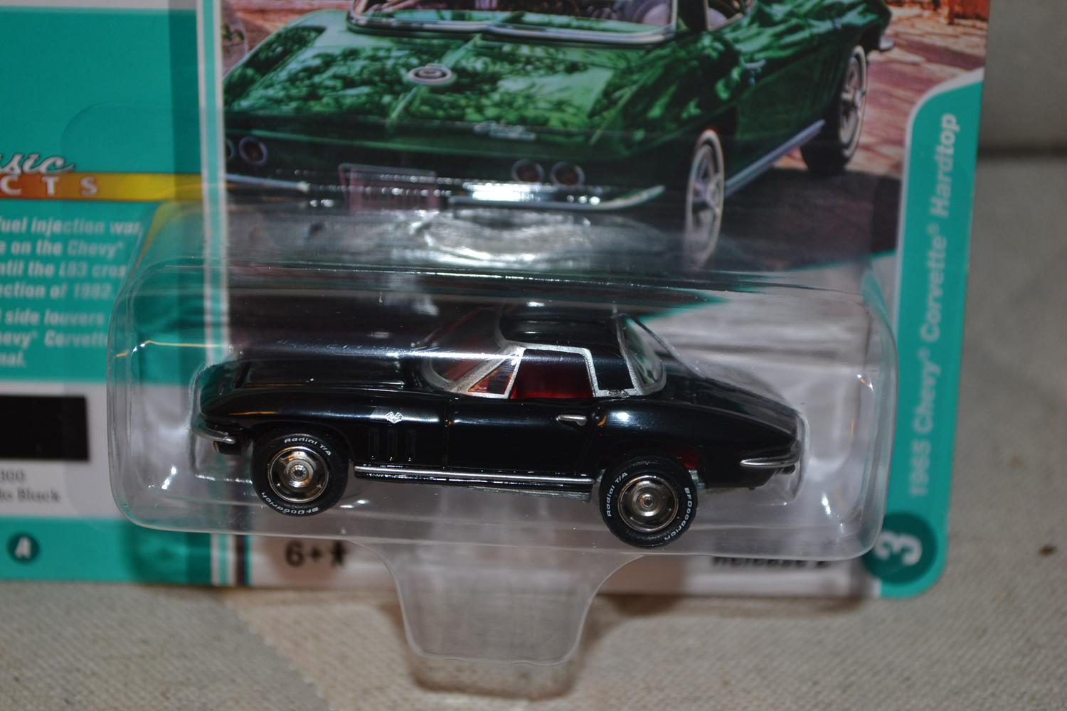 1965 Chevy Convertible Svart 1:64 Johnny Lightning (Classic Gold 22A) 7cm Ny