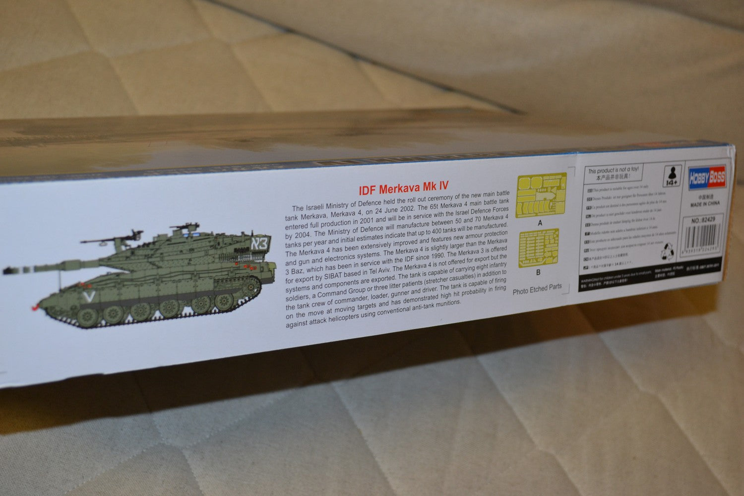 Israeli Merkava MK IV 1:35 HobbyBoss HB82429 Plastbyggsats Pansarvagn Israel Ny