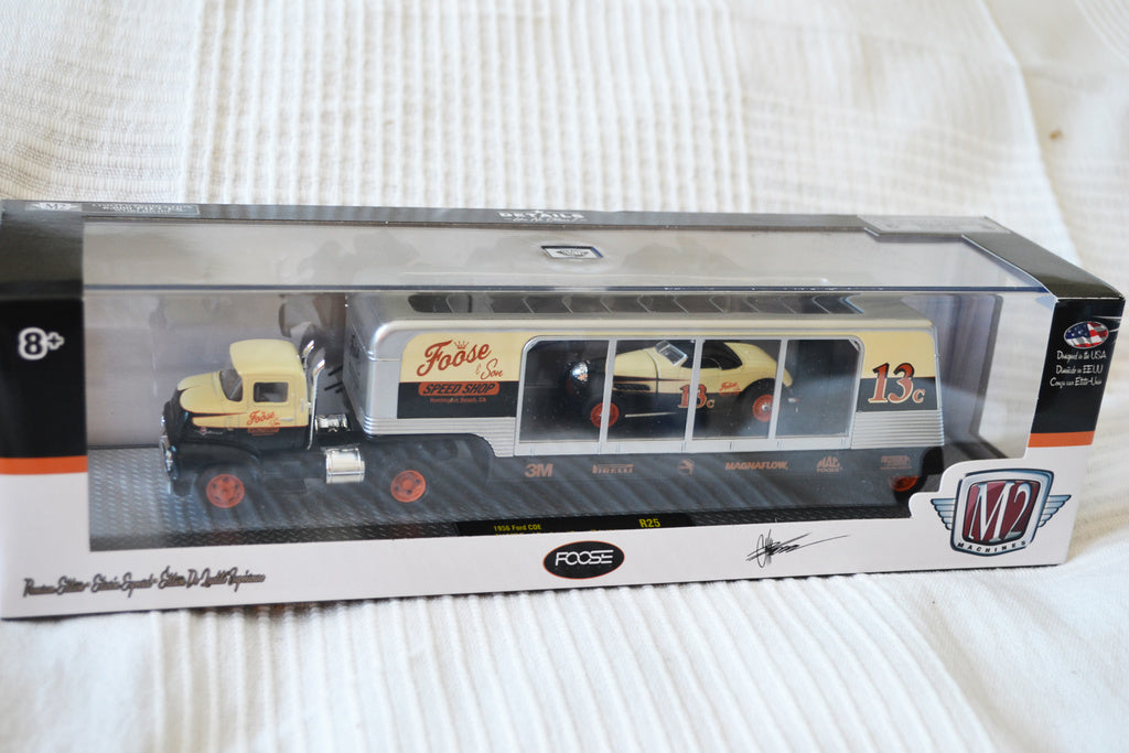 1956 Ford COE Lastbil + 1932 Ford Roadster 1:64 M2 Machines (nr 25) Ny