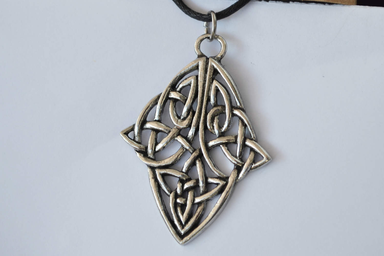 Knutverk Keltiskt Piktisk Diamant Halsband Viking (Tenn Handgjord) Smycke Ny