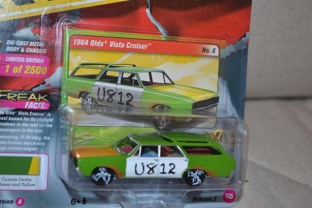 1964 Olds Vista Cruiser Grön 1:64 Johnny Lightning (Street Freaks 8A) 7cm Ny