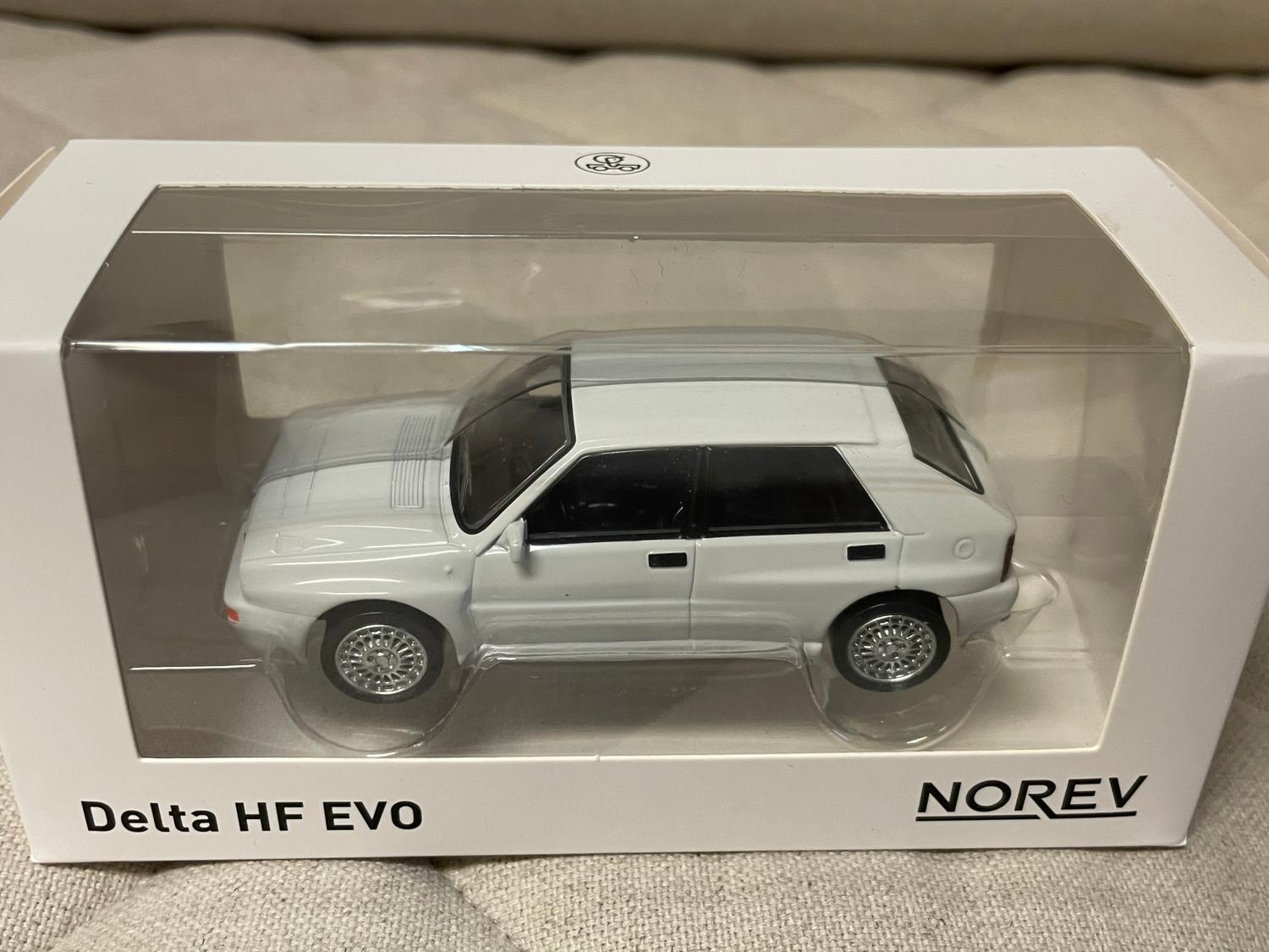 Delta HF EVO 1993 Vit 1:43 Norev 9cm Ny